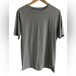 VUORI Tuvalu Tech Tee Shirt Mens M Blue-Gray V101 CrewNeck Athletic Stretch Pima